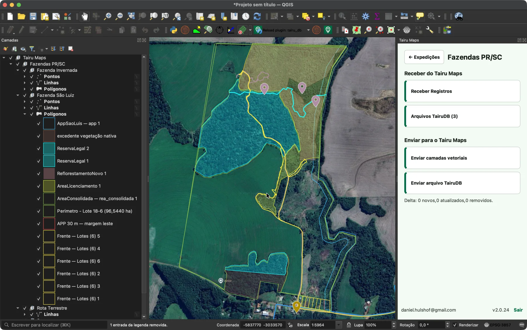 Projeto Fazendas PR/SC no QGIS com o painel Tairu Maps inteiro e as opções de receber e enviar dados