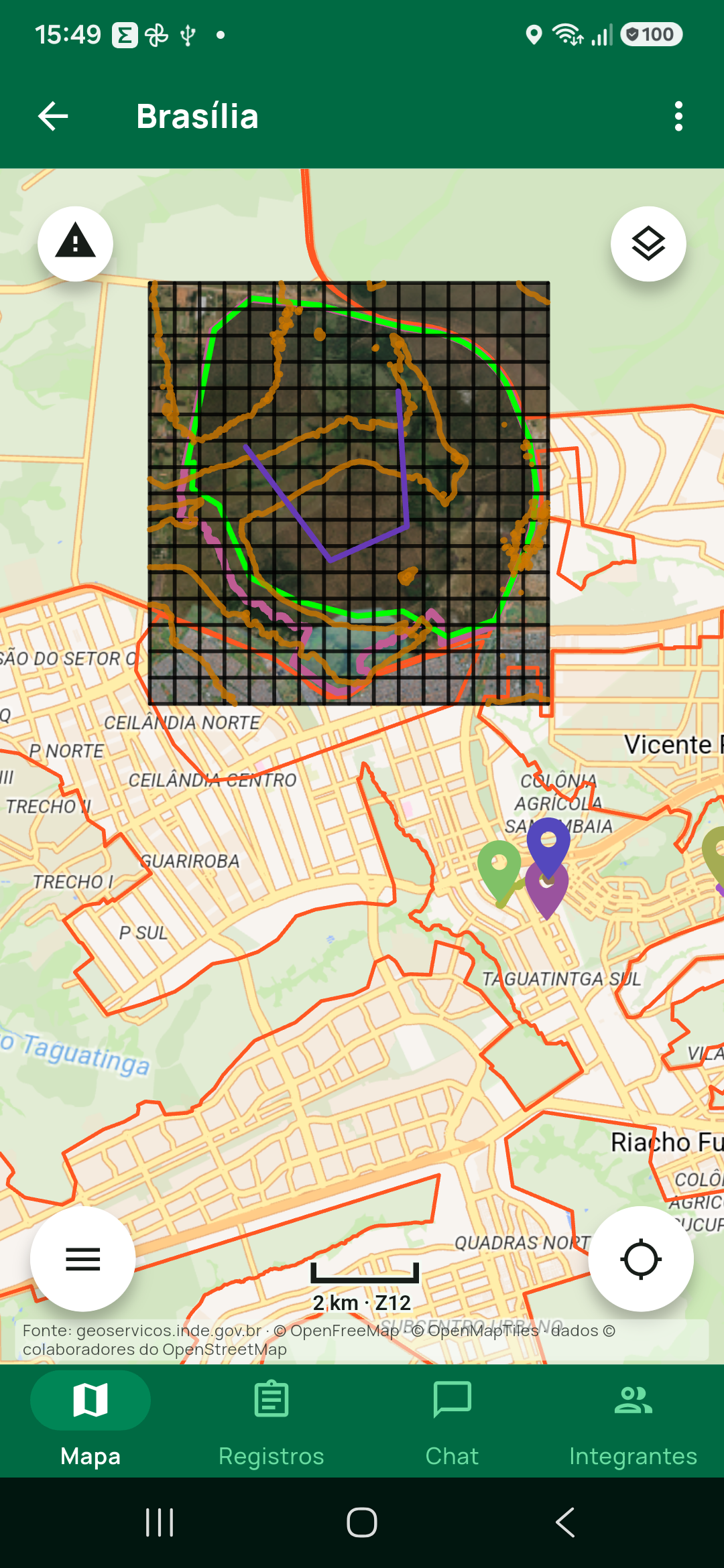 Aba Mapa desenhando o conteúdo do arquivo: o bloco de imagem de satélite com a Grade GRG por cima, o polígono da Flona em verde e as curvas de nível em laranja, tudo sobre o mapa d