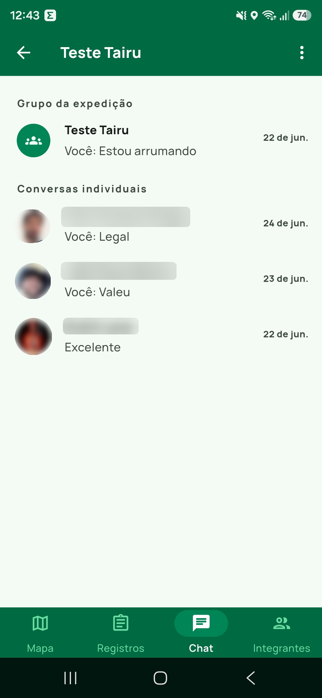 Lista de conversas da expedição: a do grupo e as individuais.